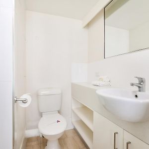 1 Bedroom Ocean View Budget Apartment